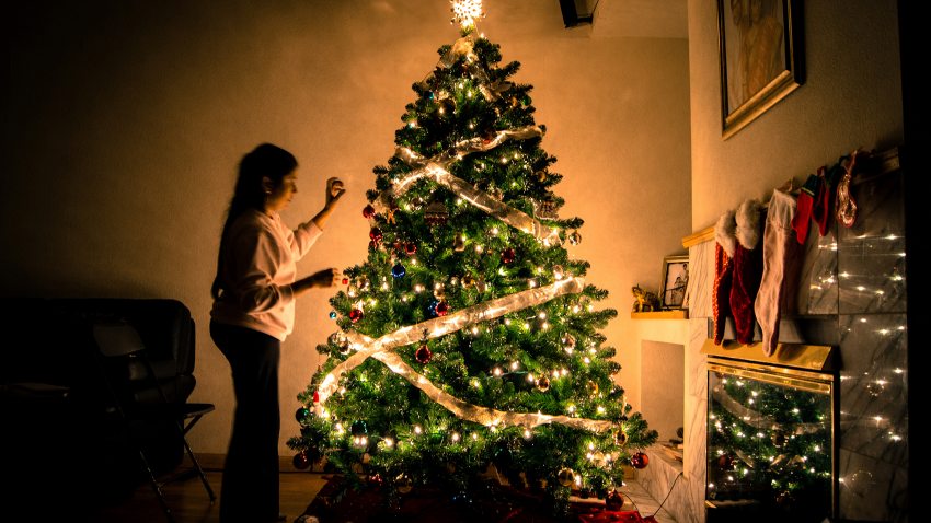 Hogy csak a fények gyúljanak ki – Így kerüljük el a tűzeseteket karácsonykor