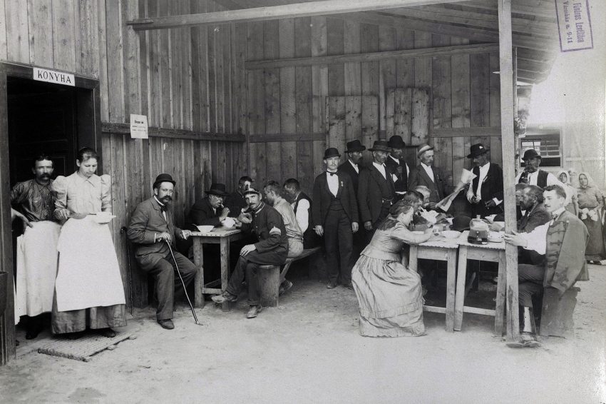 emberek ebédelnek 1896-ban