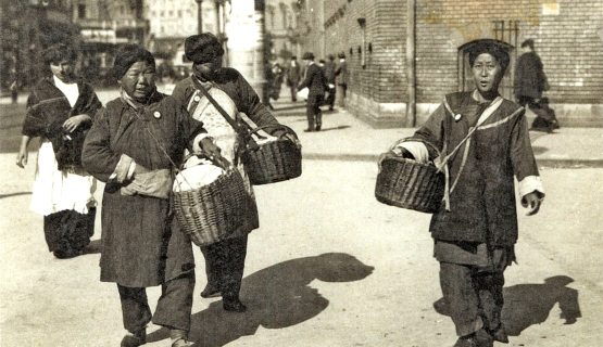 Kínai árusok 1913-ban a Józsefvárosban