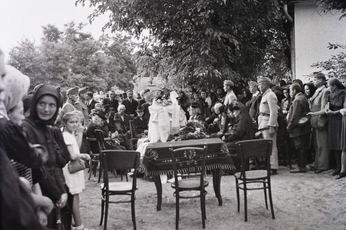 Gyászszertartás 1941-ben - Kép: Fortepan / Dobóczi Zsolt
