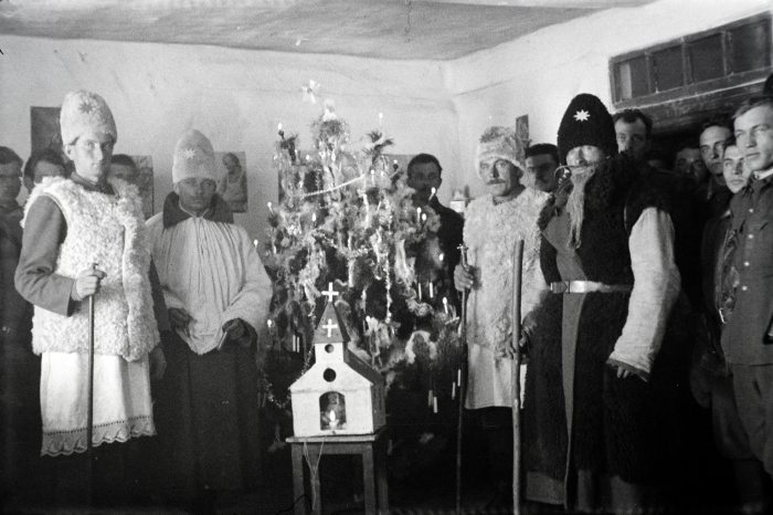 Nativity players in 1942
