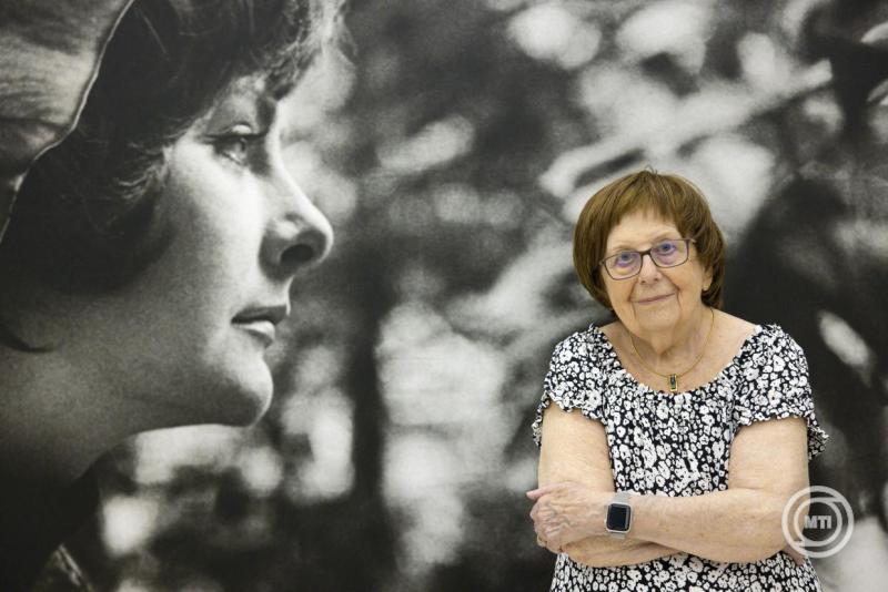 „A fényképezés olyan, mint a labdázás” – Elhunyt Keleti Éva