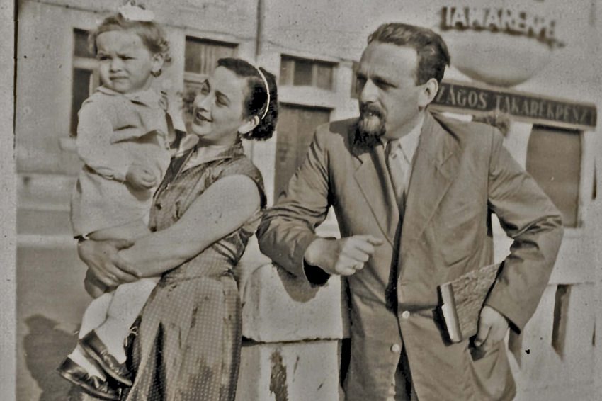 Brusznyai Árpád feleségével és kislányával 