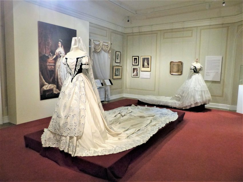 A glimpse into the wardrobes of the Hungarian nobility! – We present ...