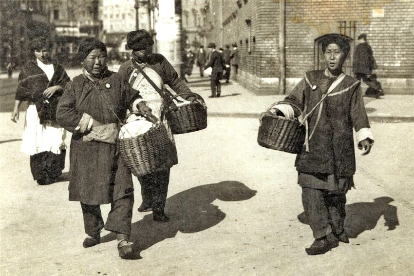 Kínai árusok 1913-ban a Józsefvárosban