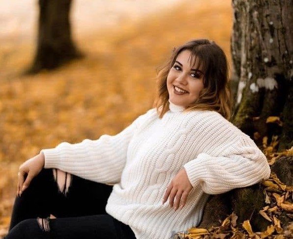 erdélyi lány Bagoly Andrea