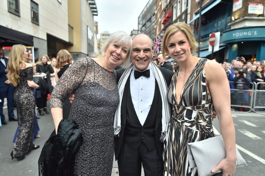 Poirot színésze, David Suchet feleségével és lányával