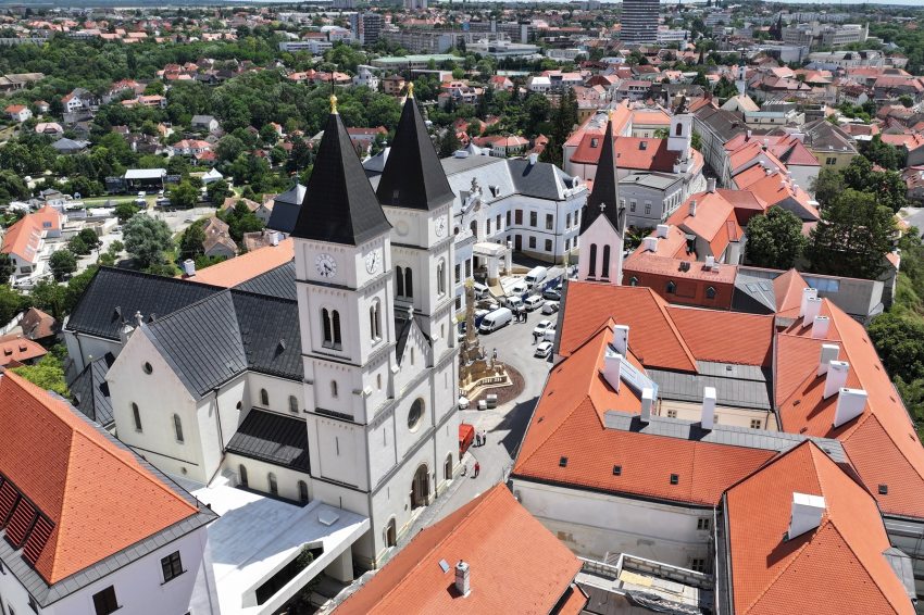 Veszprém látnivalók: a főtér