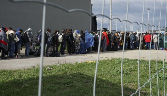 A Magyar-osztrák határt átlépő menekültek 2015-ben