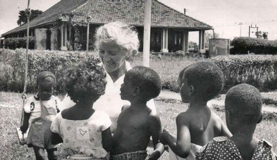 Wanda Blenska afrikai gyerekek körében