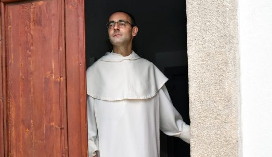 Father András
