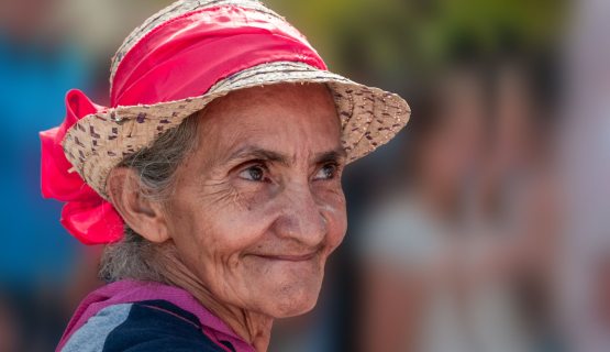 Costa ricai idős nő