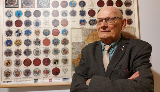 címer készítő Szászi József
