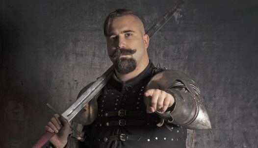 lovagi küzdősportok egyike, a buhurt mestere, Ujvári Ádám