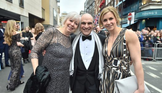 Poirot színésze, David Suchet feleségével és lányával
