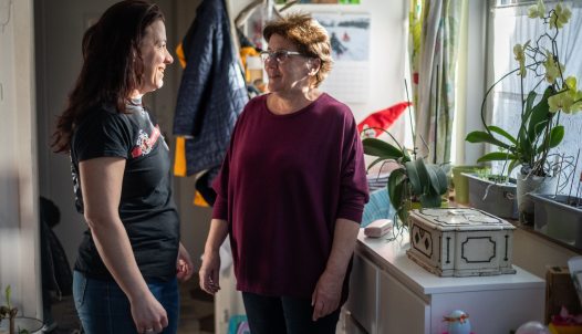 Süveges Fanni, a Van kiút könyv írója és édesanyja