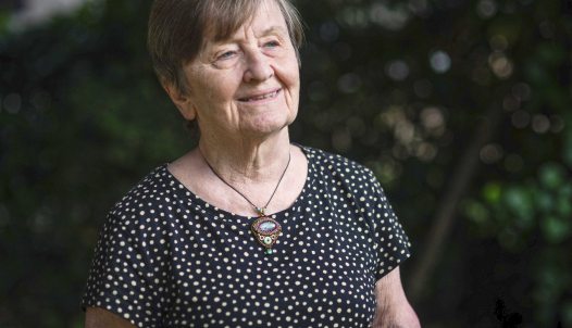 Dr. Barát Katalin