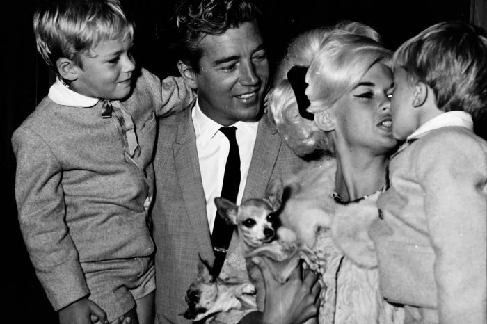 Mickey Hargitay and Jayne Mansfield with their kids