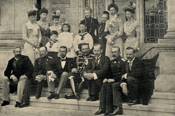 Friedrich császárné vendégekkel