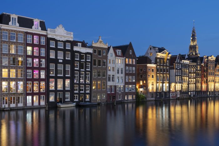 Amszterdam süllyed
