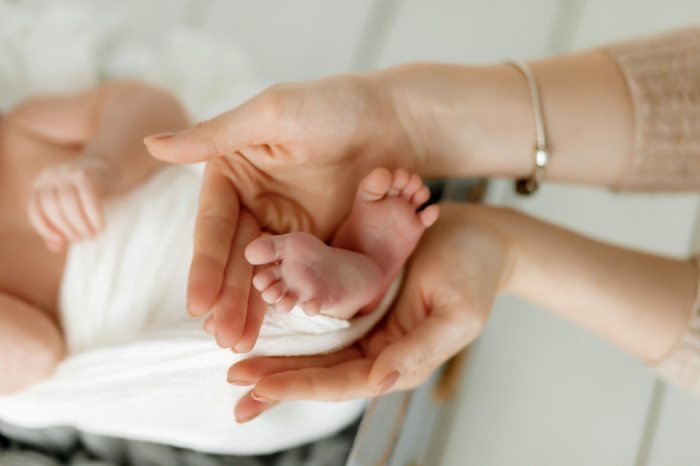 a baby's feet