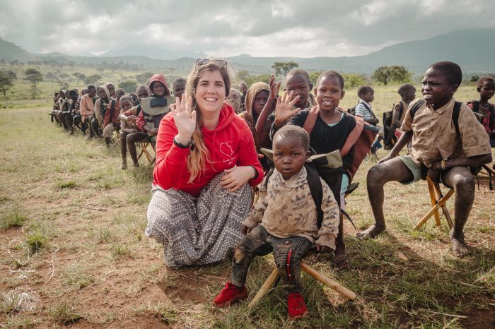 Zsófia Szilágyi-Könczöl among local children in Uganda
