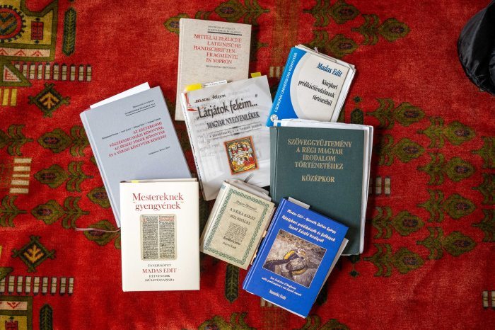 Books by Edit Madas