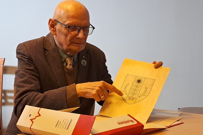 címer tervezése