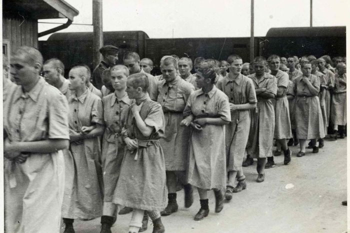 Női foglyok Birkenauban Kép: Wikipédia