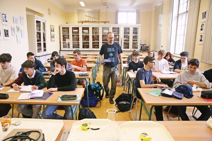 fizikatanár