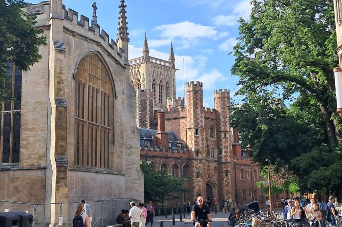 Cambridge egyetem