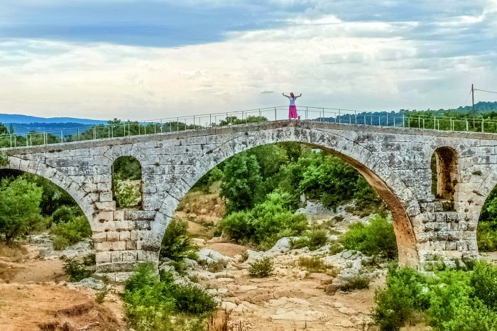 A Pont Julien híd Bonnieux közelében - fotó: Szász Adrián