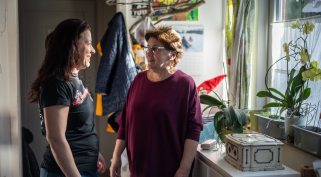 Süveges Fanni, a Van kiút könyv írója és édesanyja