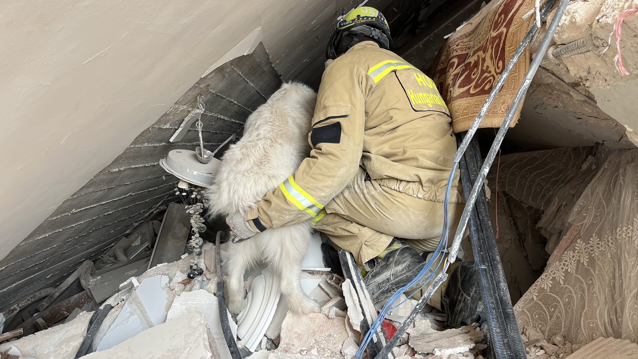 Hungarian rescue team in operation in Turkey