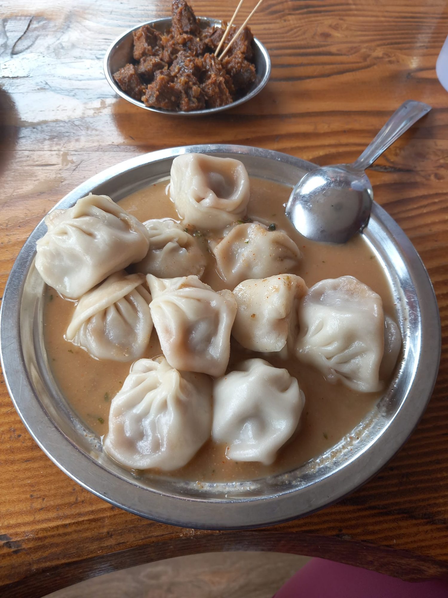 Bivalyhússal töltött momo