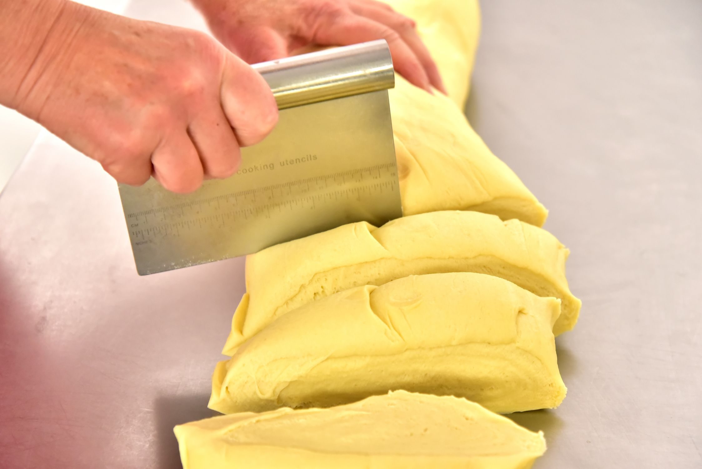 cut the dough