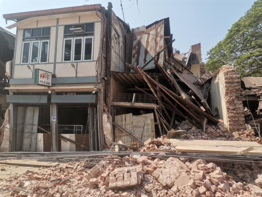 földrengés után Mianmar Mandalay