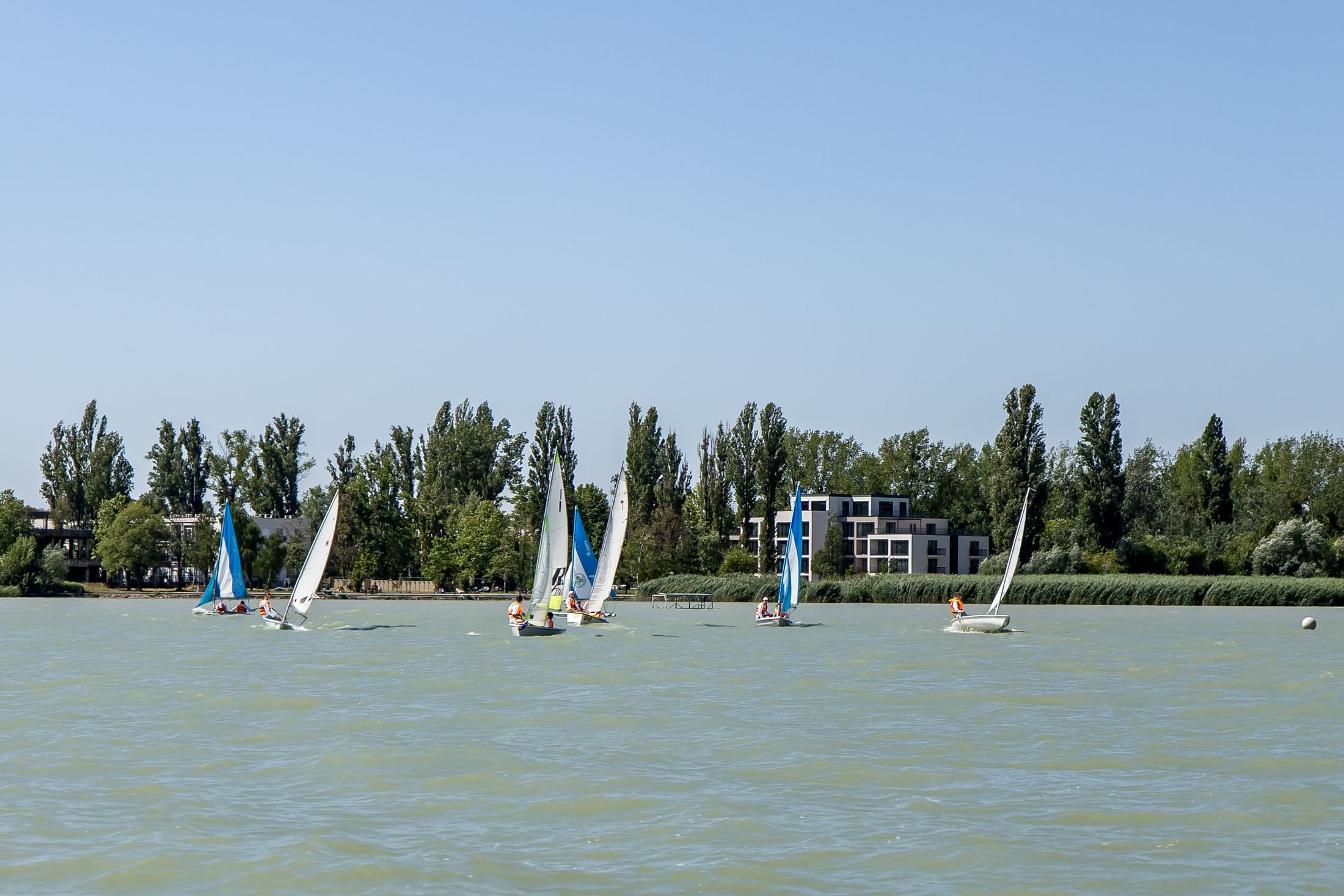 vitorlázás Balaton vizén