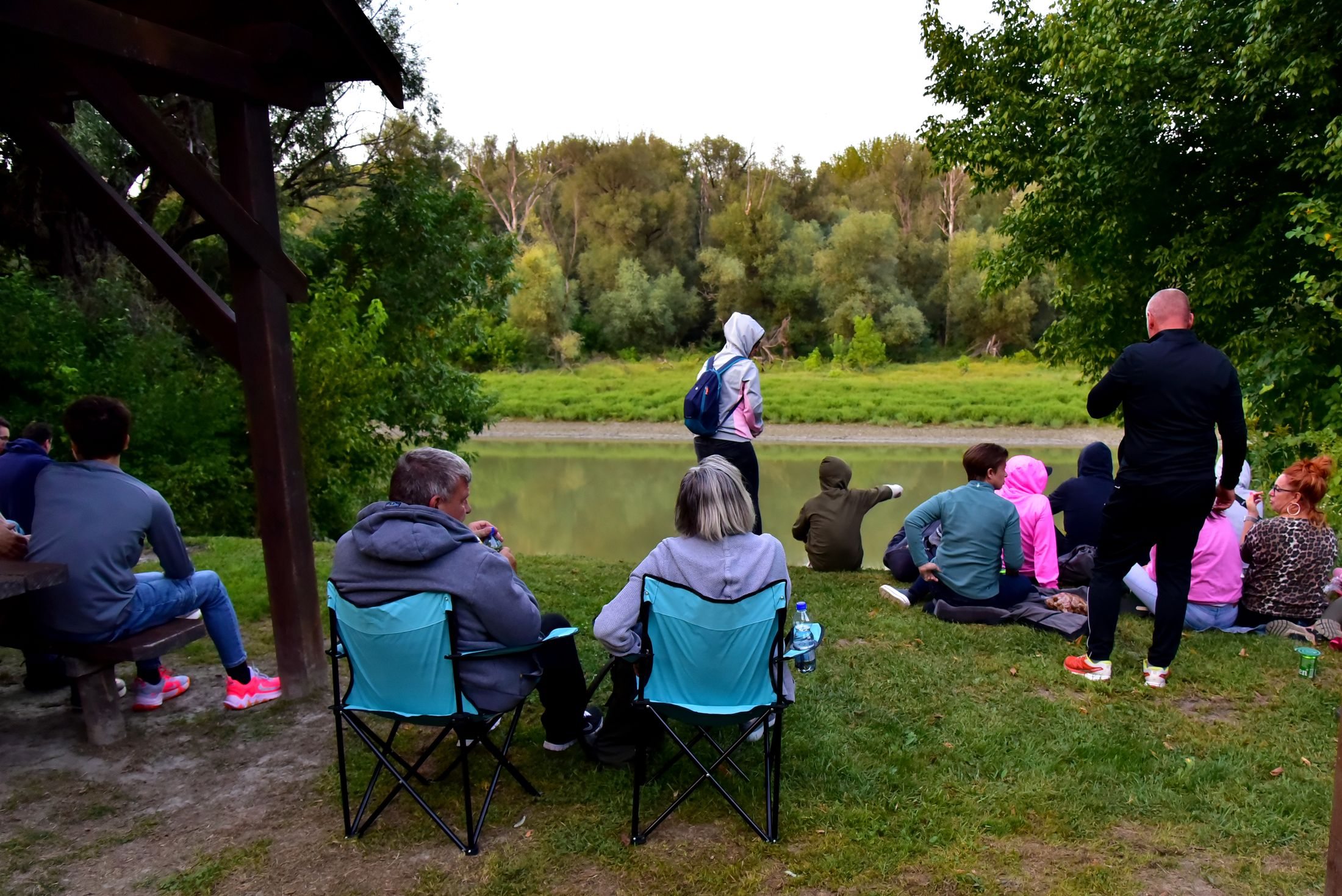 turisták Gemenc erdőben