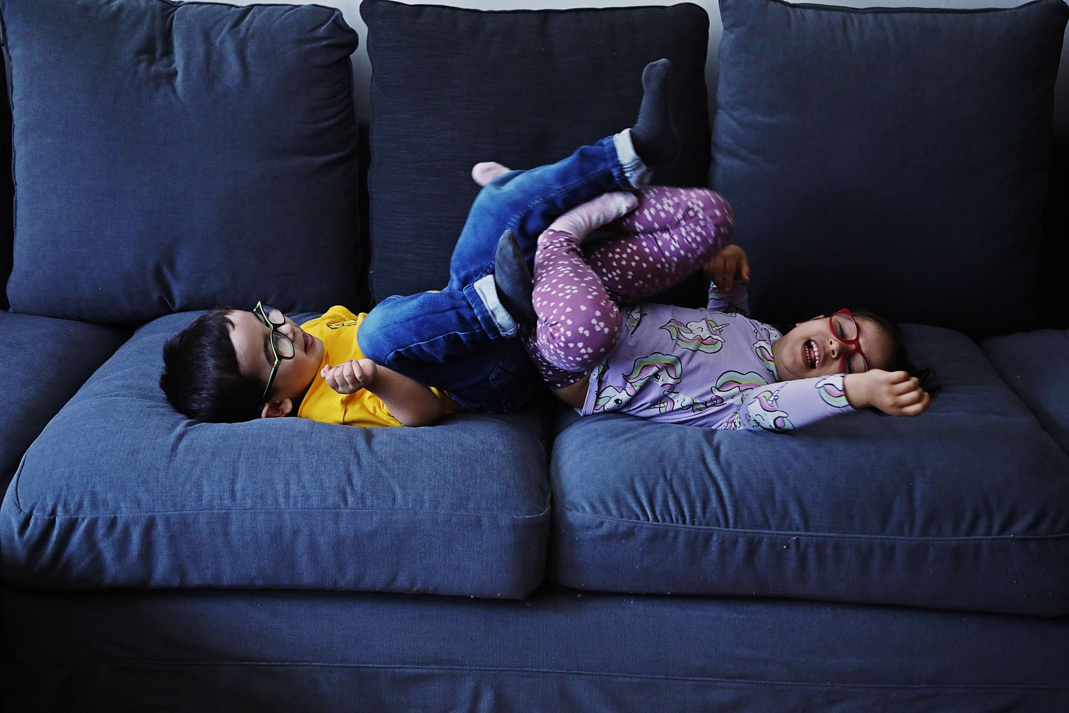 autista gyerek és öccse