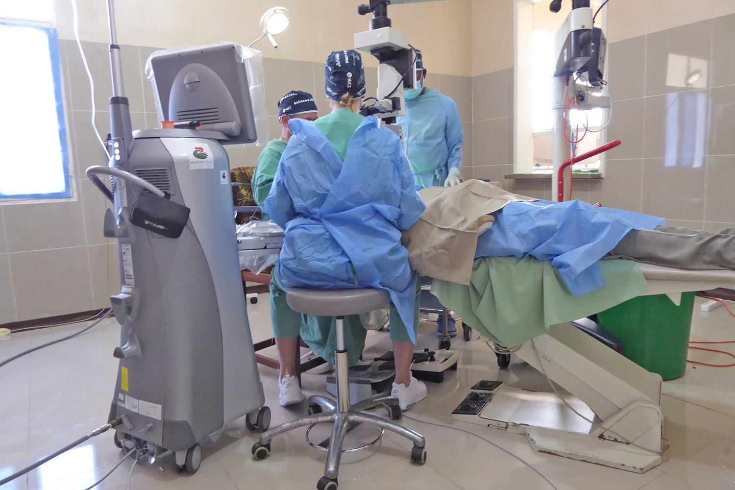 szemműtét Kongóban