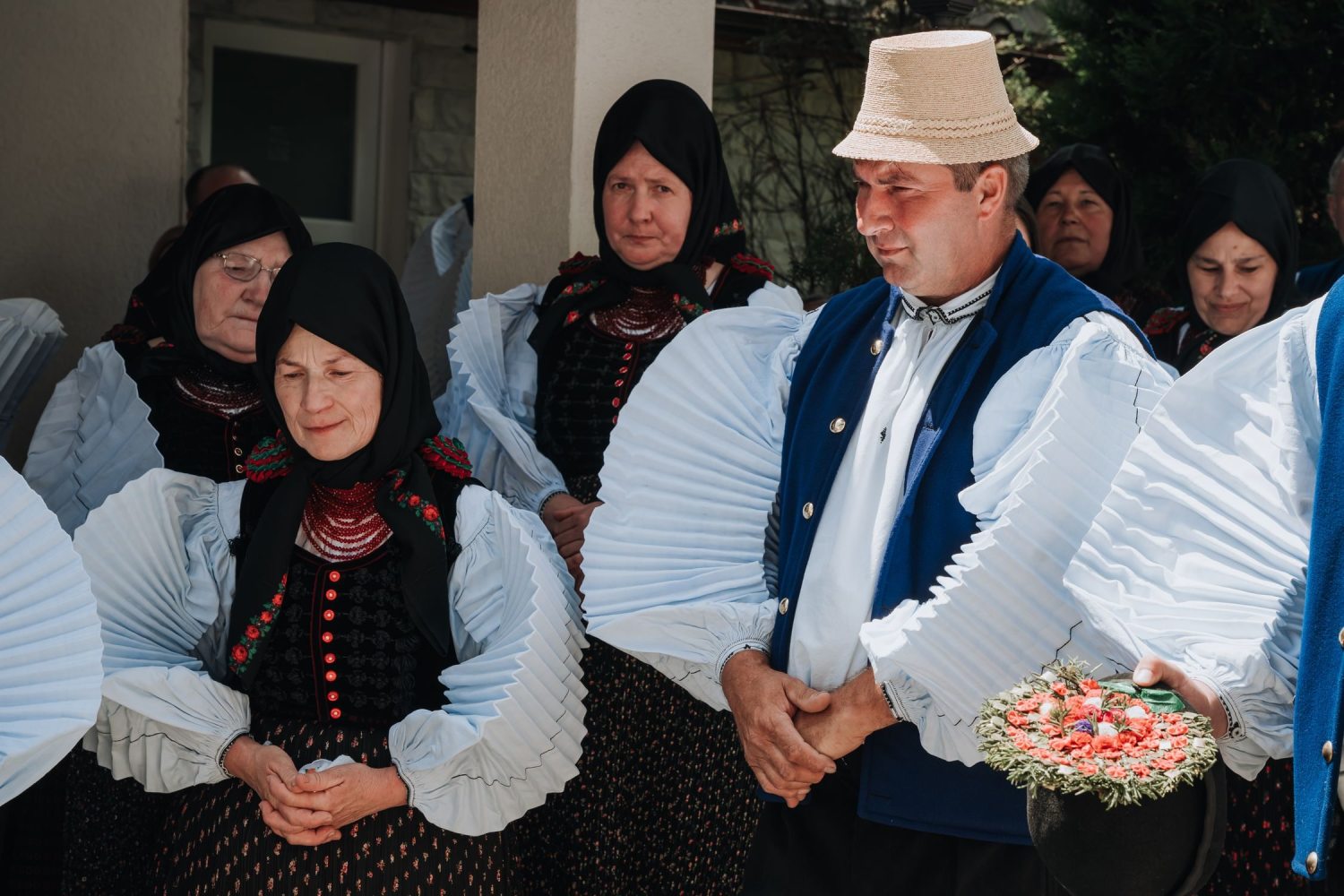 saying farewell at the wedding