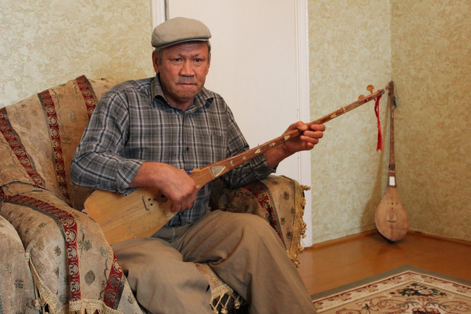Nogaj dombrás. Künbatar (Dagesztán), 2014