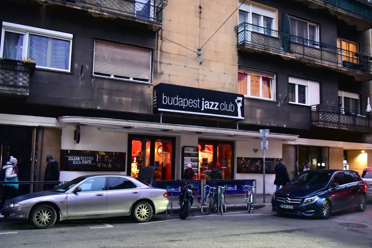 Duna mozi ma