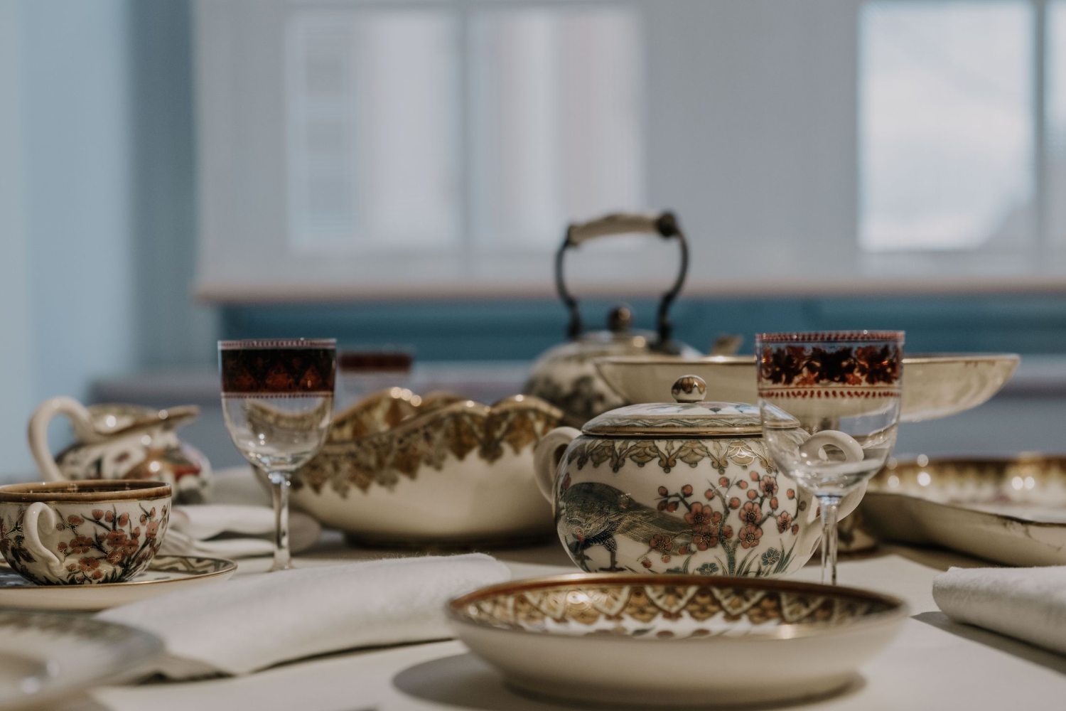 Zsolnay porcelán darabok