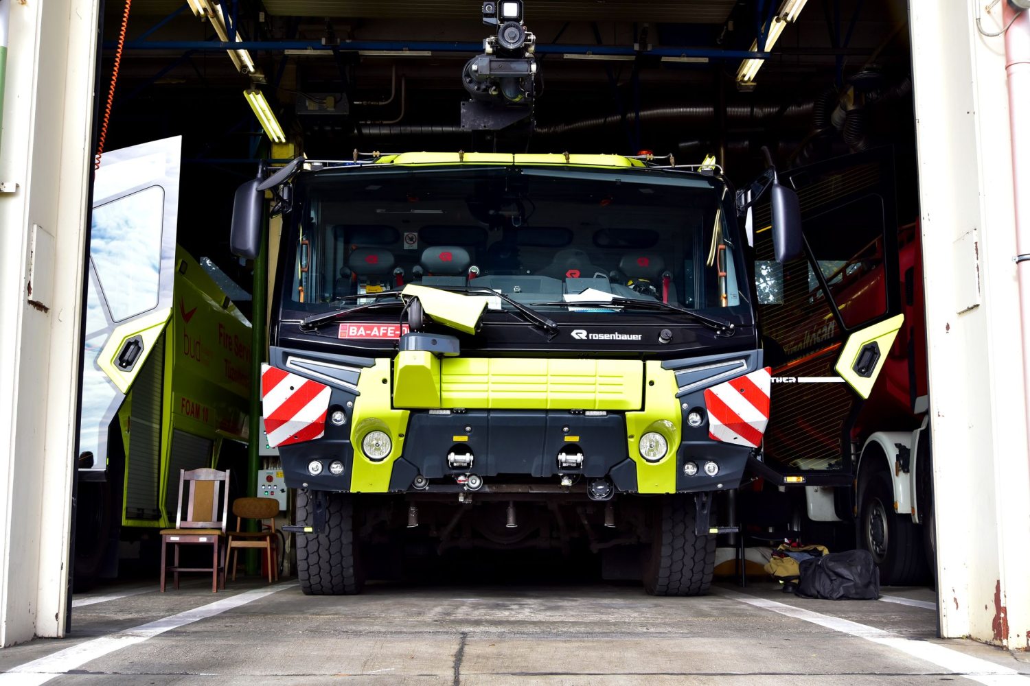 tűzoltó autó Ferihegyen