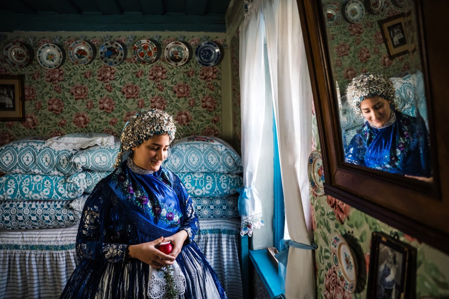 kék menyasszonyi ruha