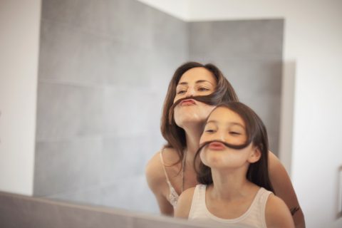 „A hangod szép, amikor mesét olvasol” – hogyan alakul gyerekeink szépségfogalma?