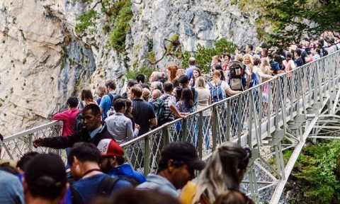 turisták