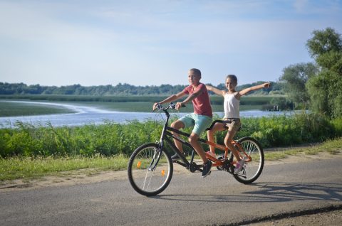 Hűsítő barangolások Magyarországon, két keréken